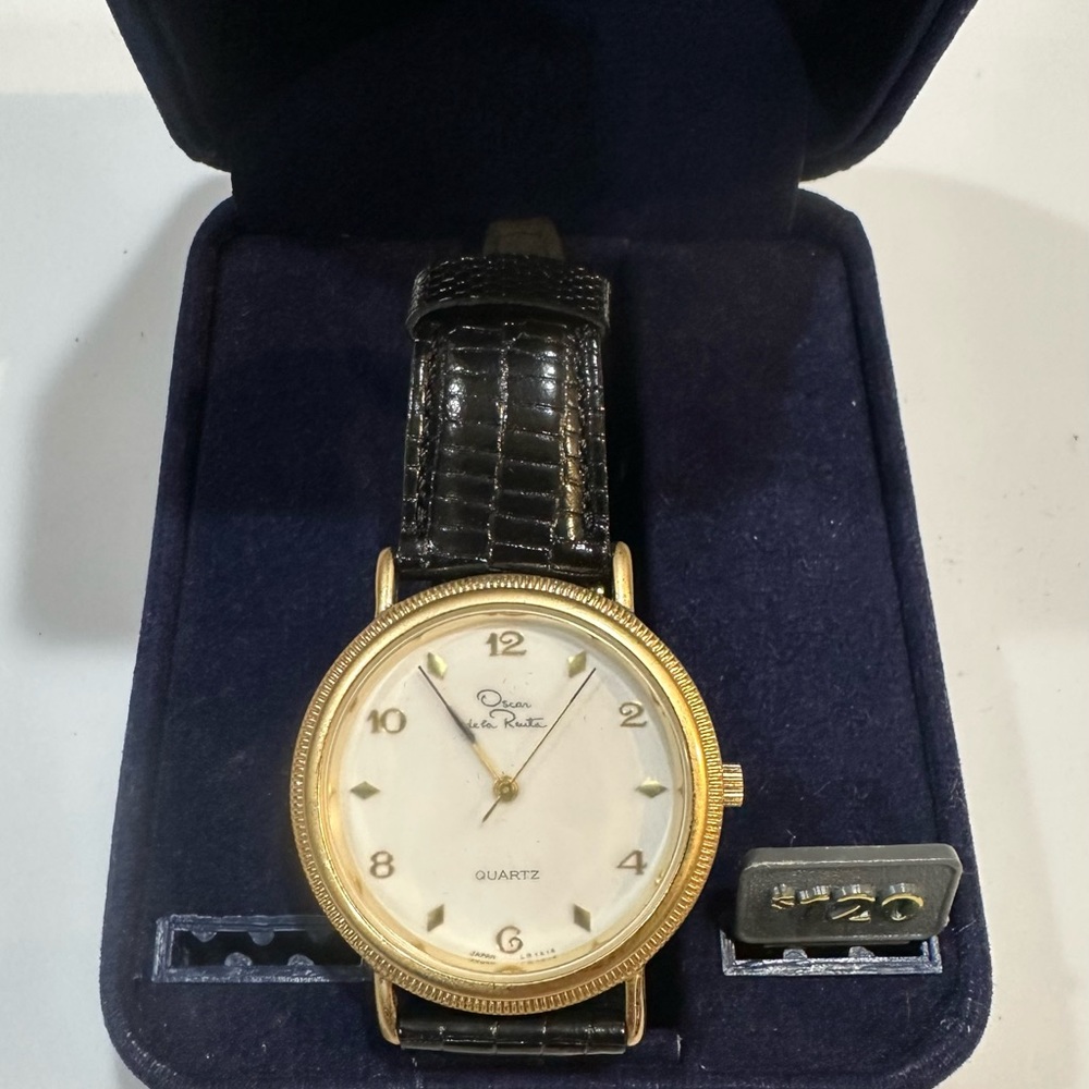 Oscar de la Renta Ladies Watch $25.00